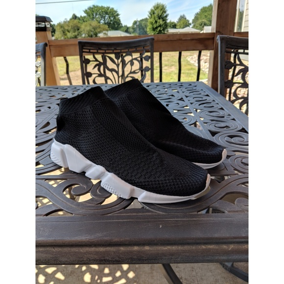 Mens "Tyga" Lightweight Sock Sneakers